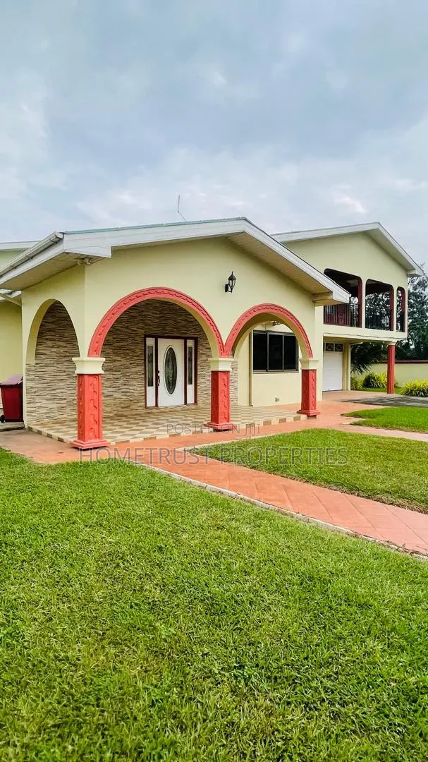 6bdrm Duplex in Hastso Westland, Antis for rent