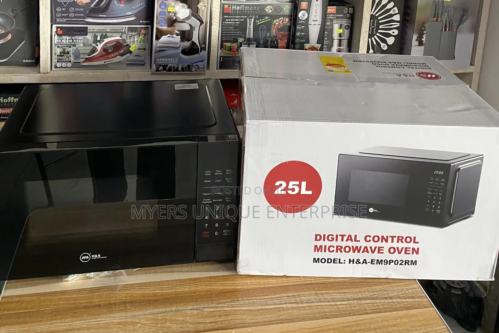 25L Digital Control Microwave Oven - Black