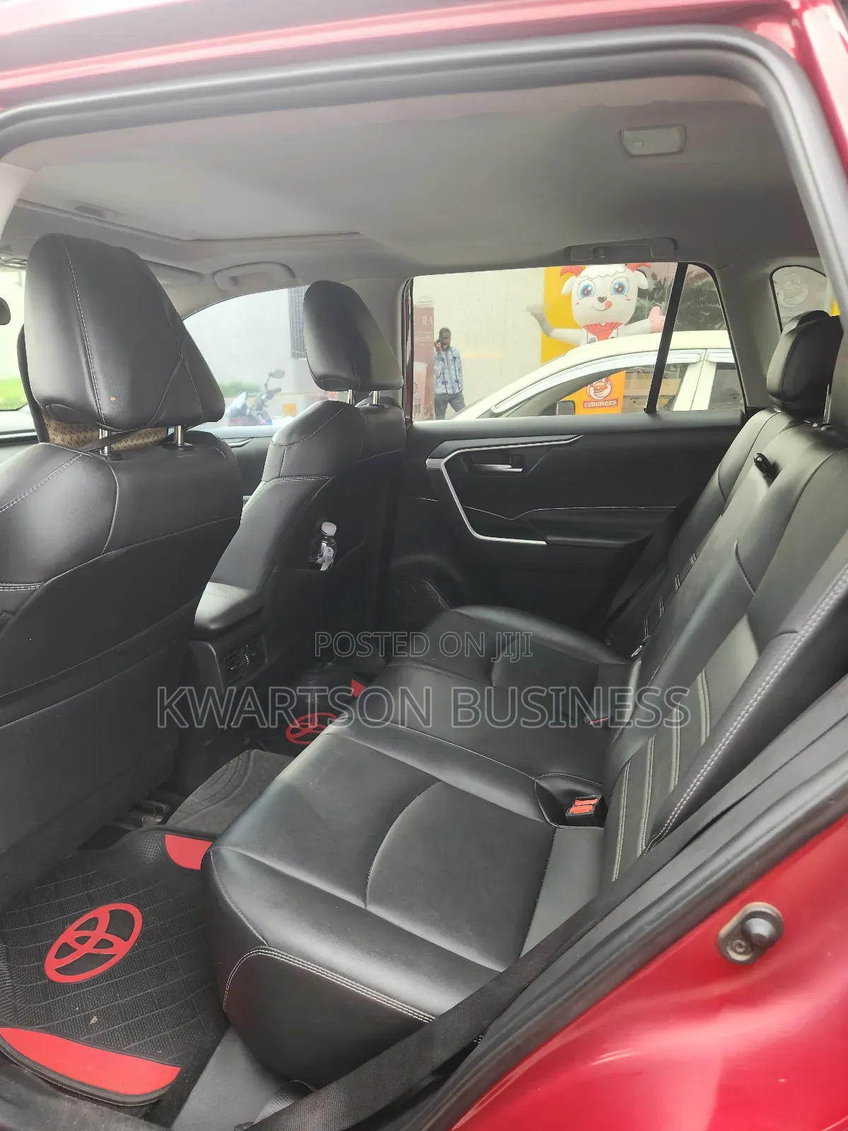 Toyota RAV4 2022 Red