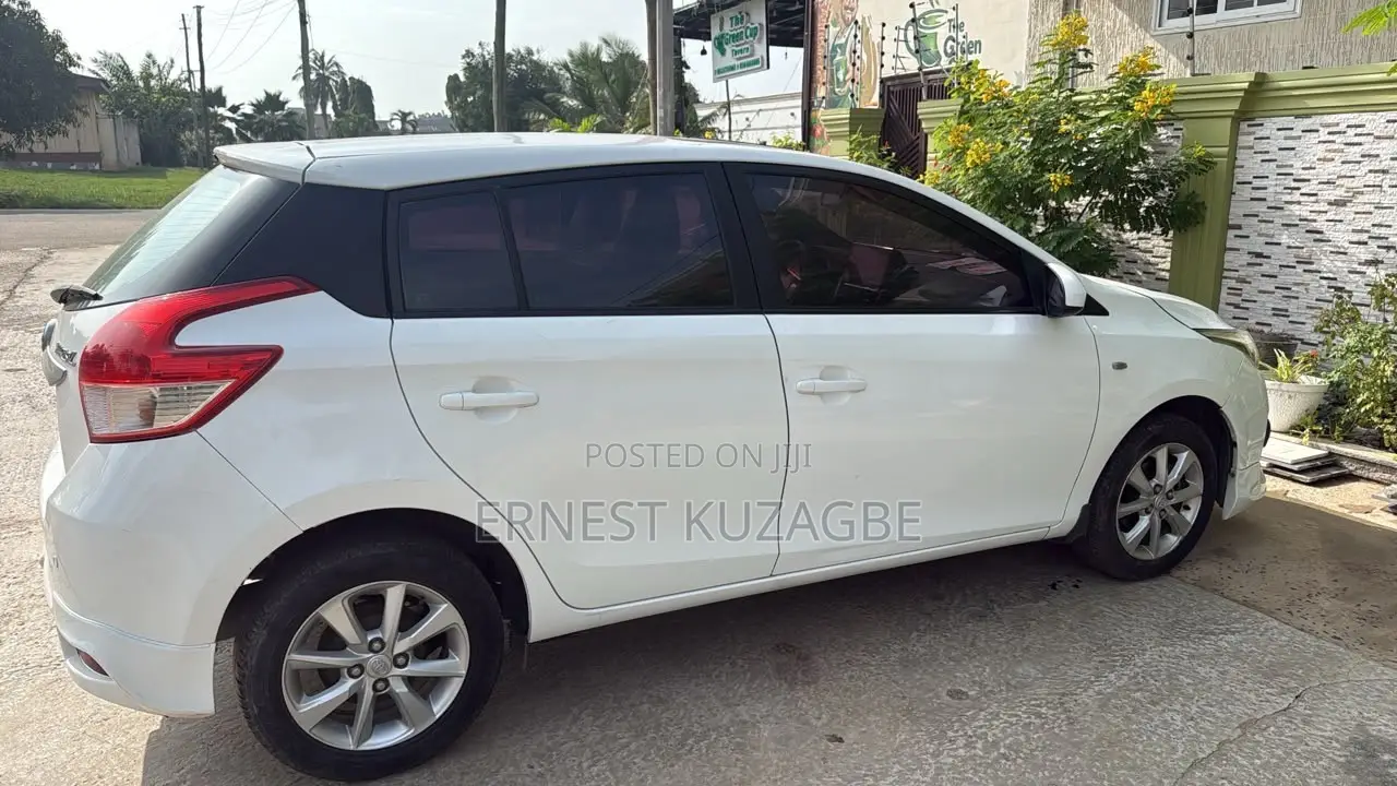Toyota Yaris 2016 White