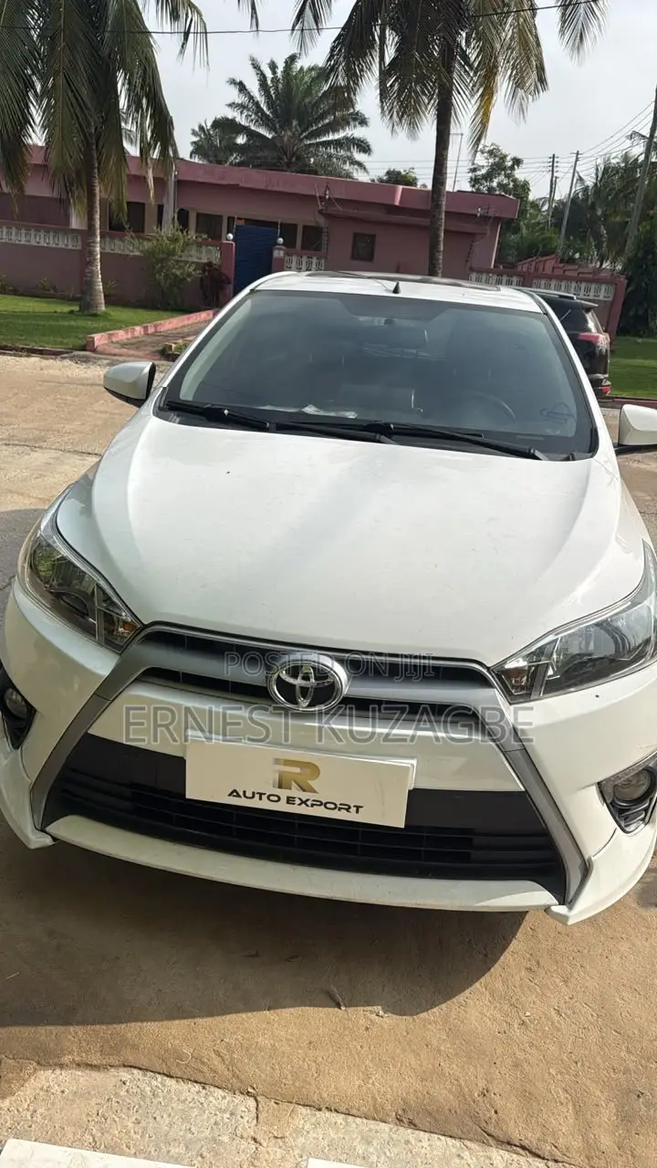 Toyota Yaris 2016 White
