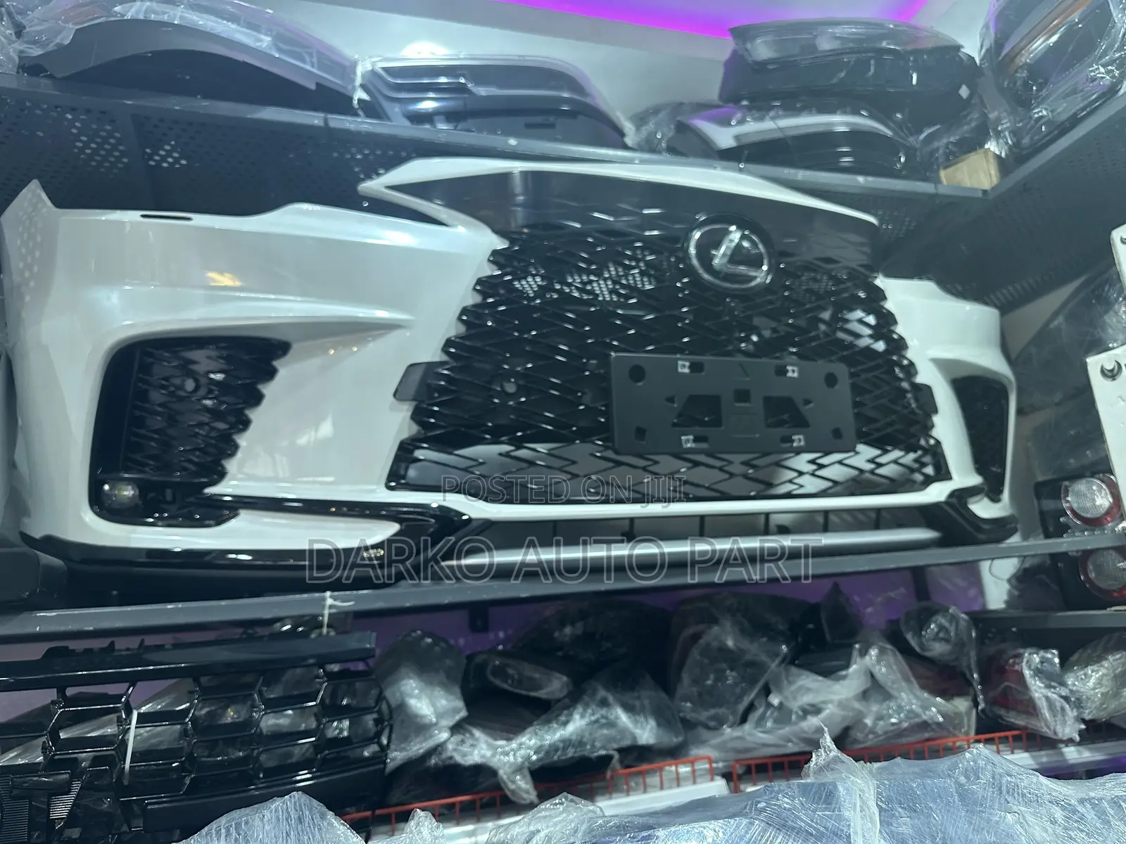 Lexus 350 2022-2024 Front Bumper Complete Available Very Nice