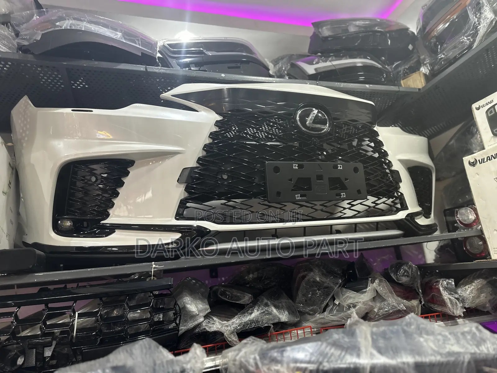 Lexus 350 2022-2024 Front Bumper Complete Available Very Nice