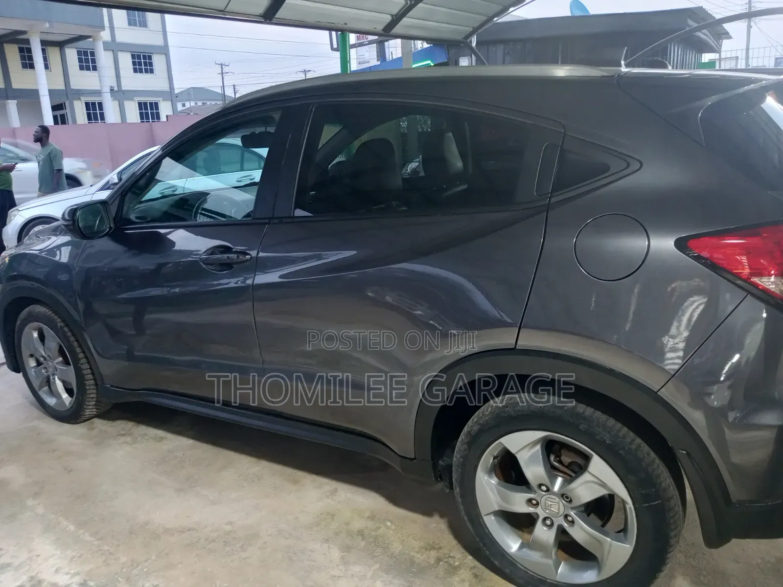 Honda HR-V 4dr SUV (1.5L 4cyl CVT) 2016 Gray
