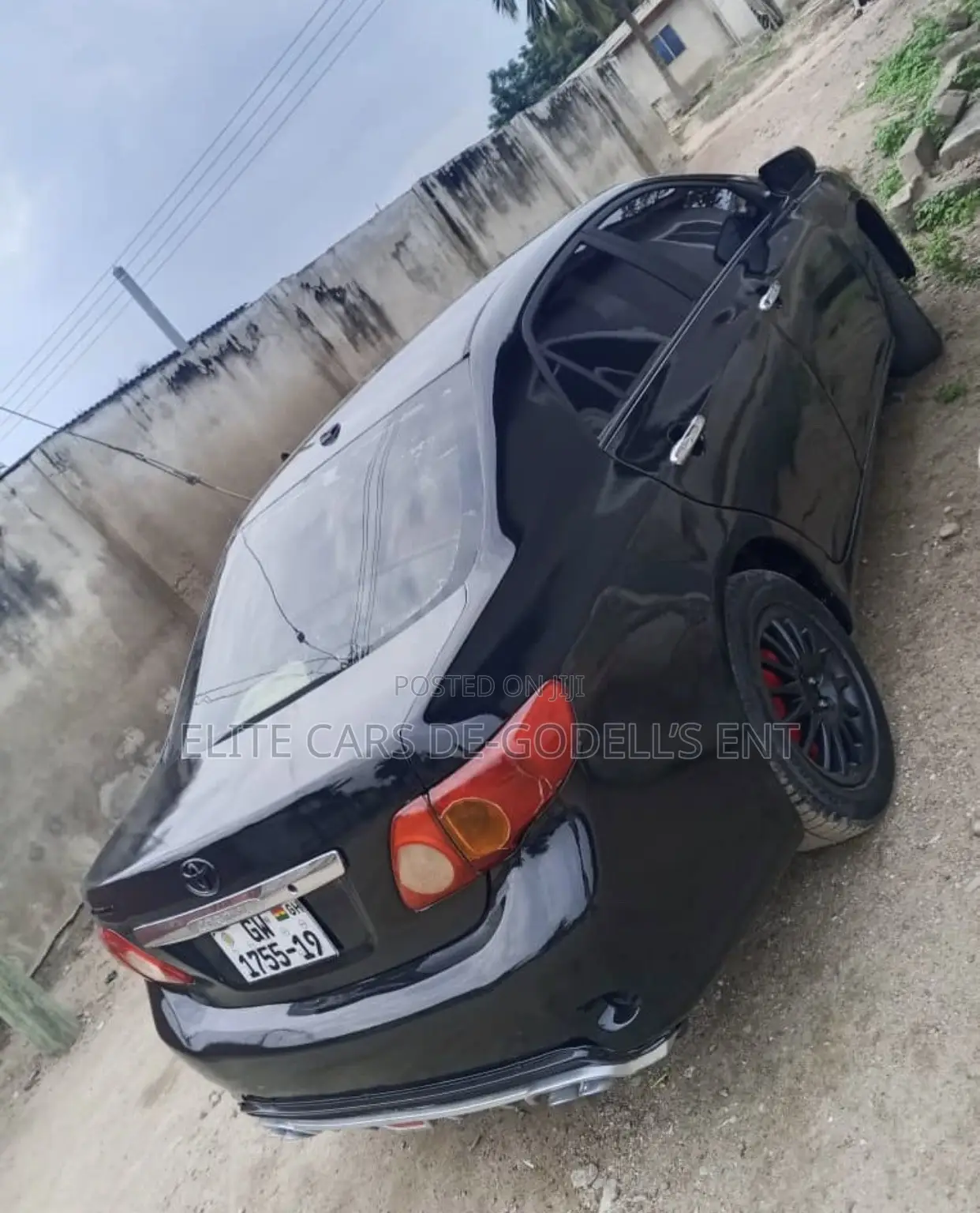 Toyota Corolla Base 4dr Sedan (1.8L 4cyl 5M) 2010 Gray