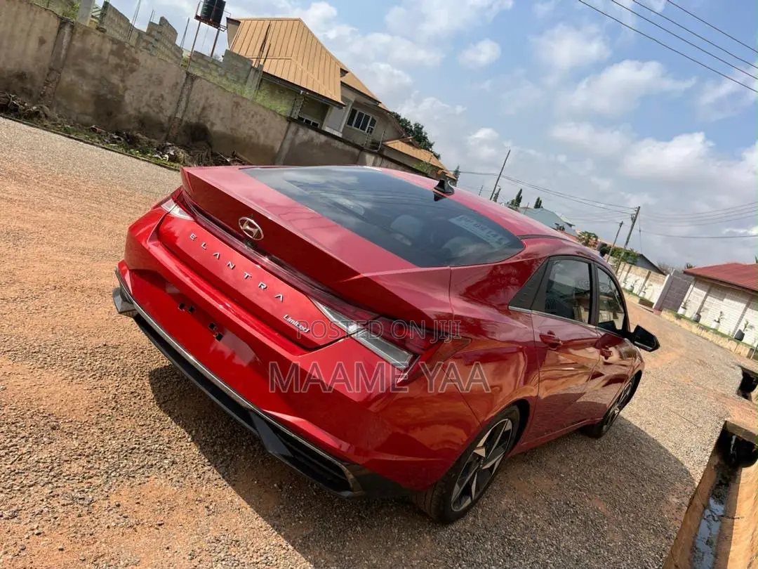 Hyundai Elantra Limited 2021 Red