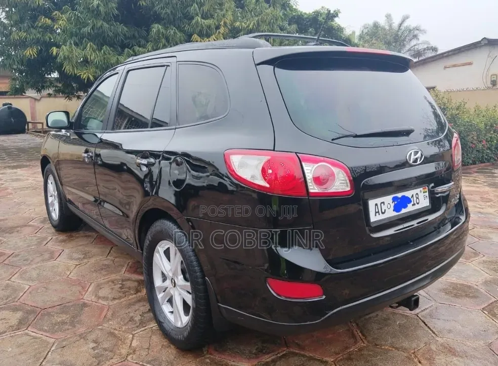 Hyundai Santa Fe 2011 Black