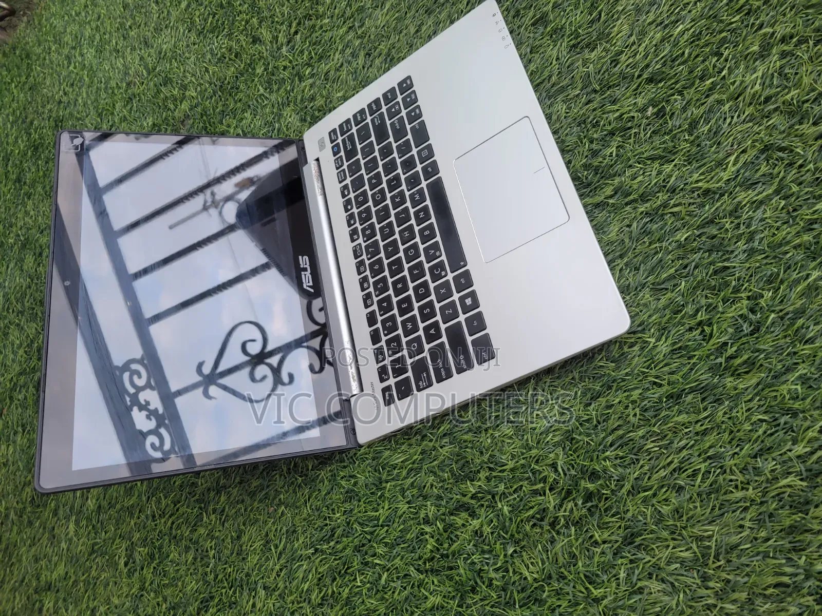 Laptop Asus VivoBook S400CA 8GB Intel Core i3 HDD 500GB