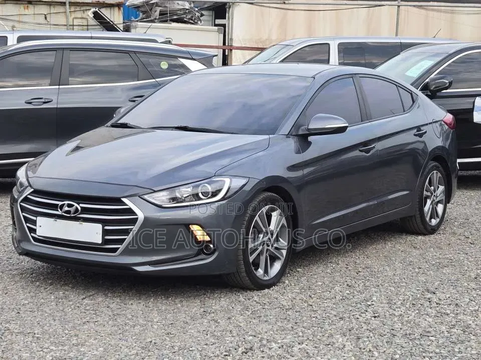 Hyundai Avante 2018 Gray