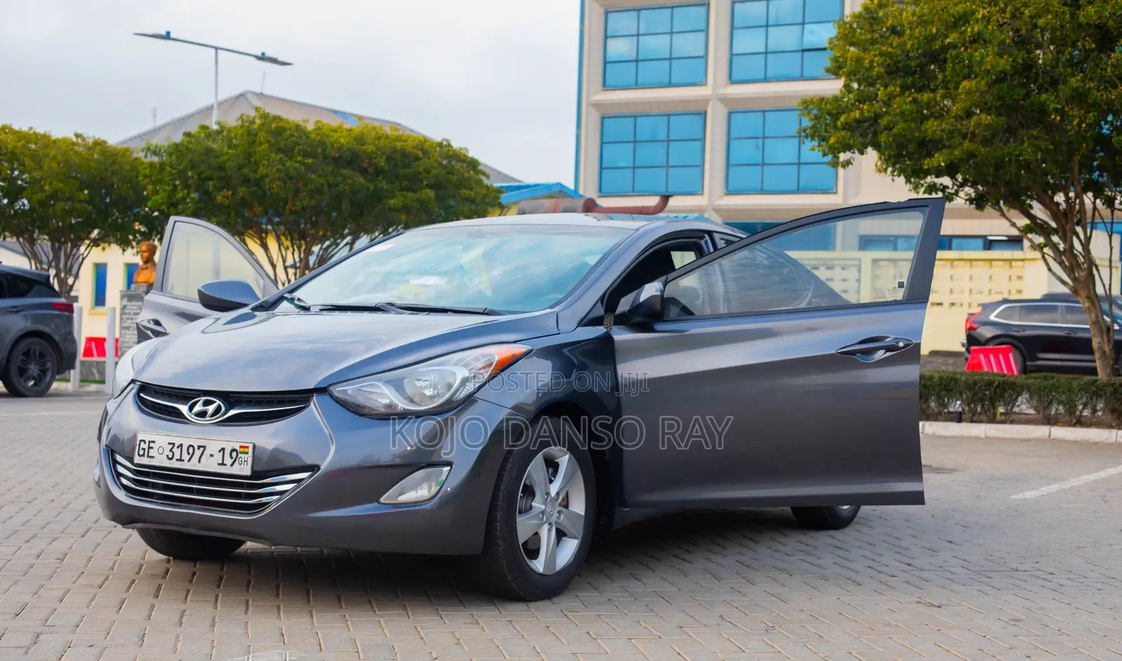 Hyundai Elantra SE 4dr Sedan (1.8L 4cyl 6A) 2014 Gray