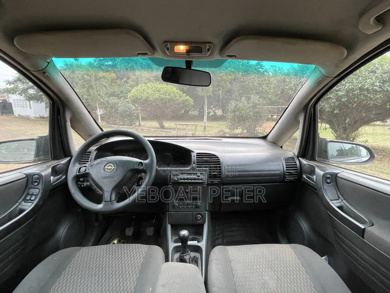Opel Zafira 1998 Gray