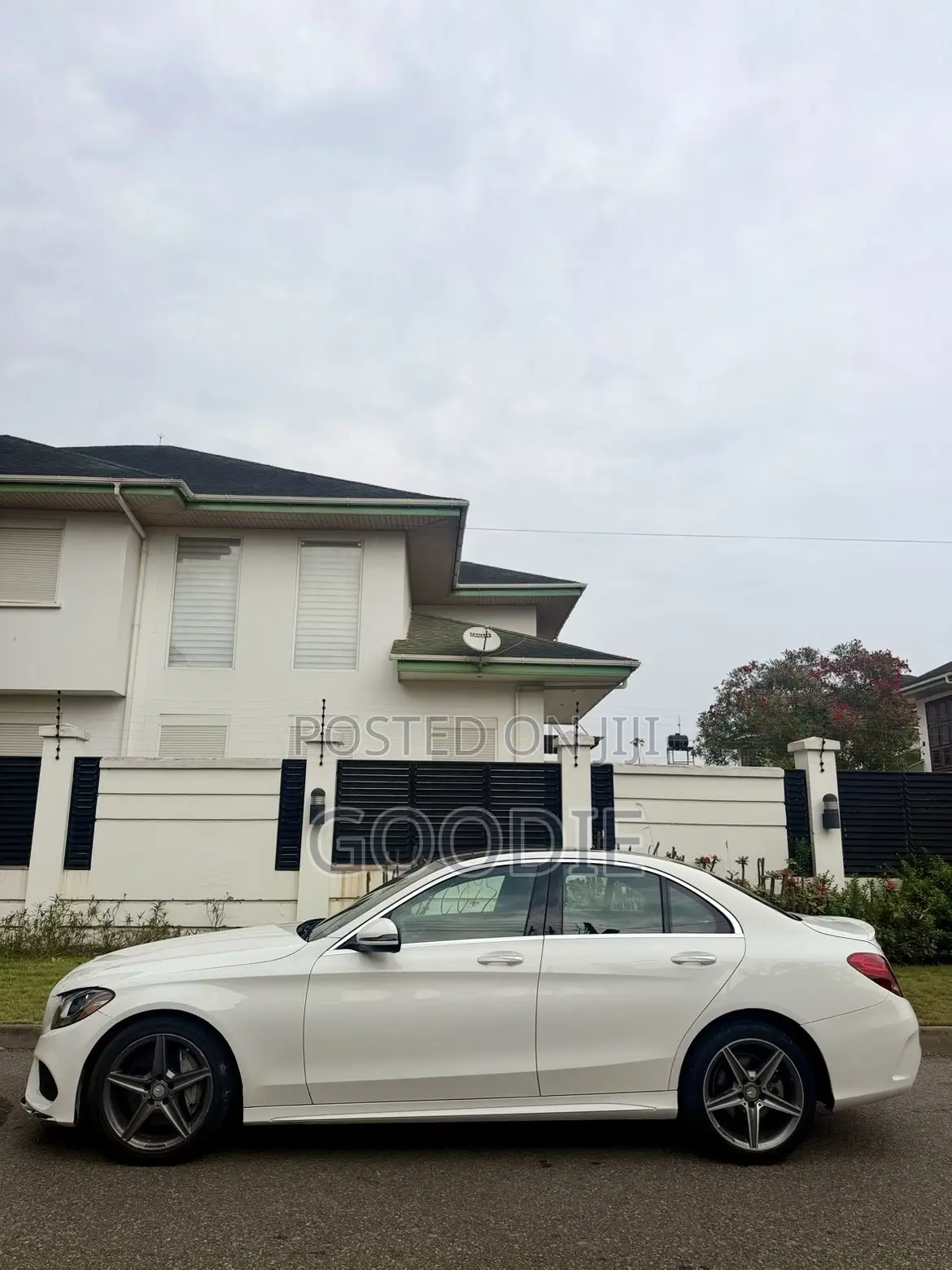 Mercedes-Benz C300 Base 4Matic Sedan AWD (2.0L 4cyl 7A) 2016 White