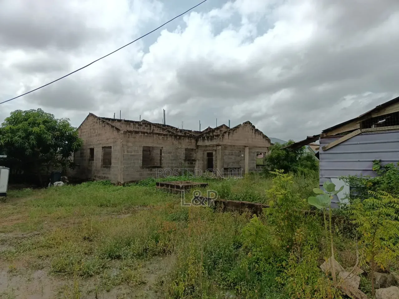 Mini Flat in L&P, Community 25 for sale