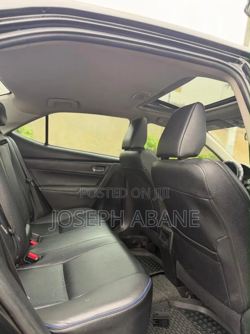 Toyota Corolla XSE (1.8L 4cyl 2A) 2019 Black