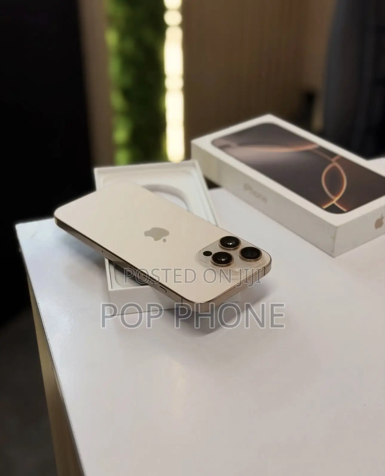 Apple iPhone 16 Pro Max 256 GB Gold