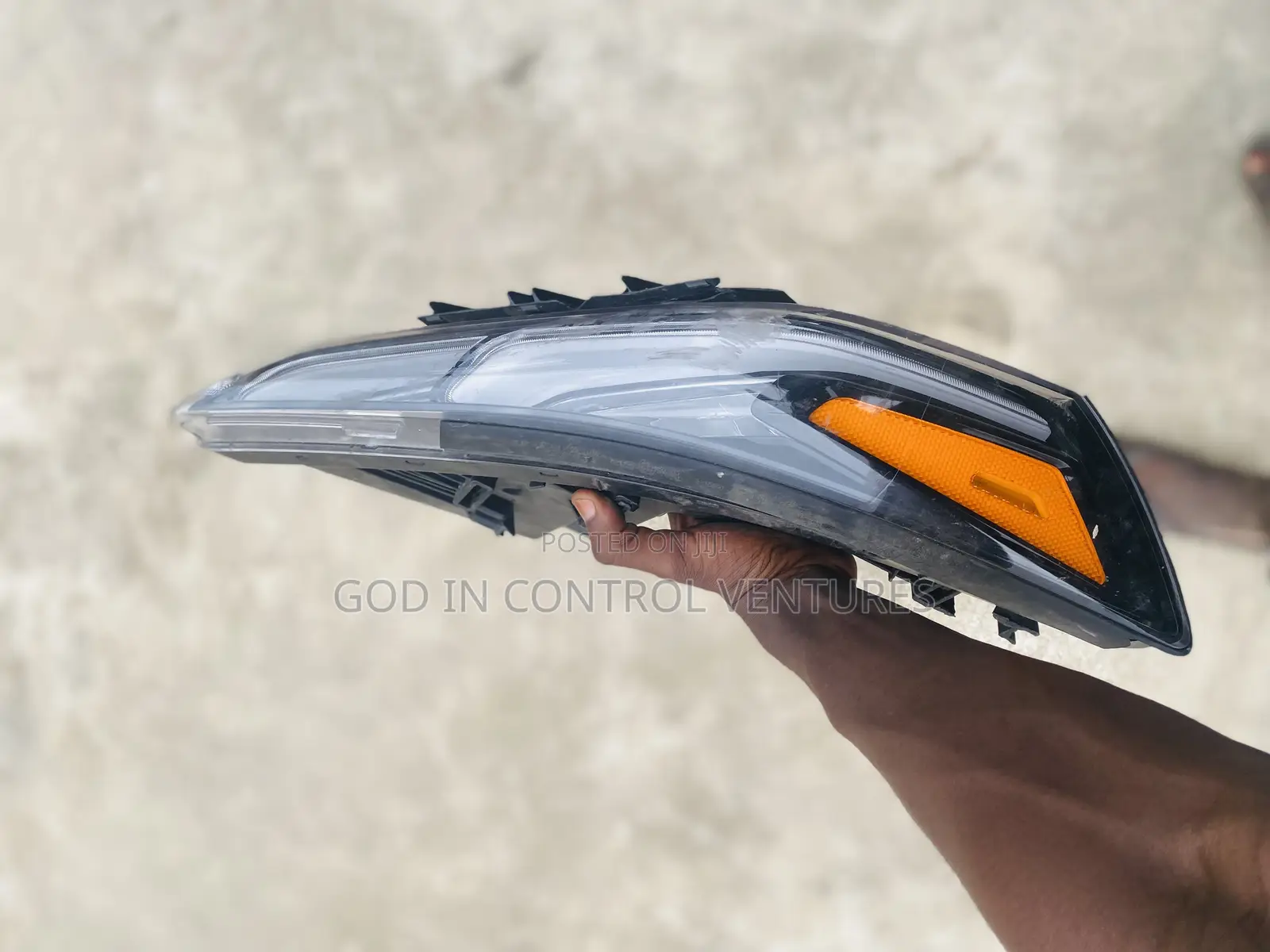Santa Fe 2022 Top Headlight