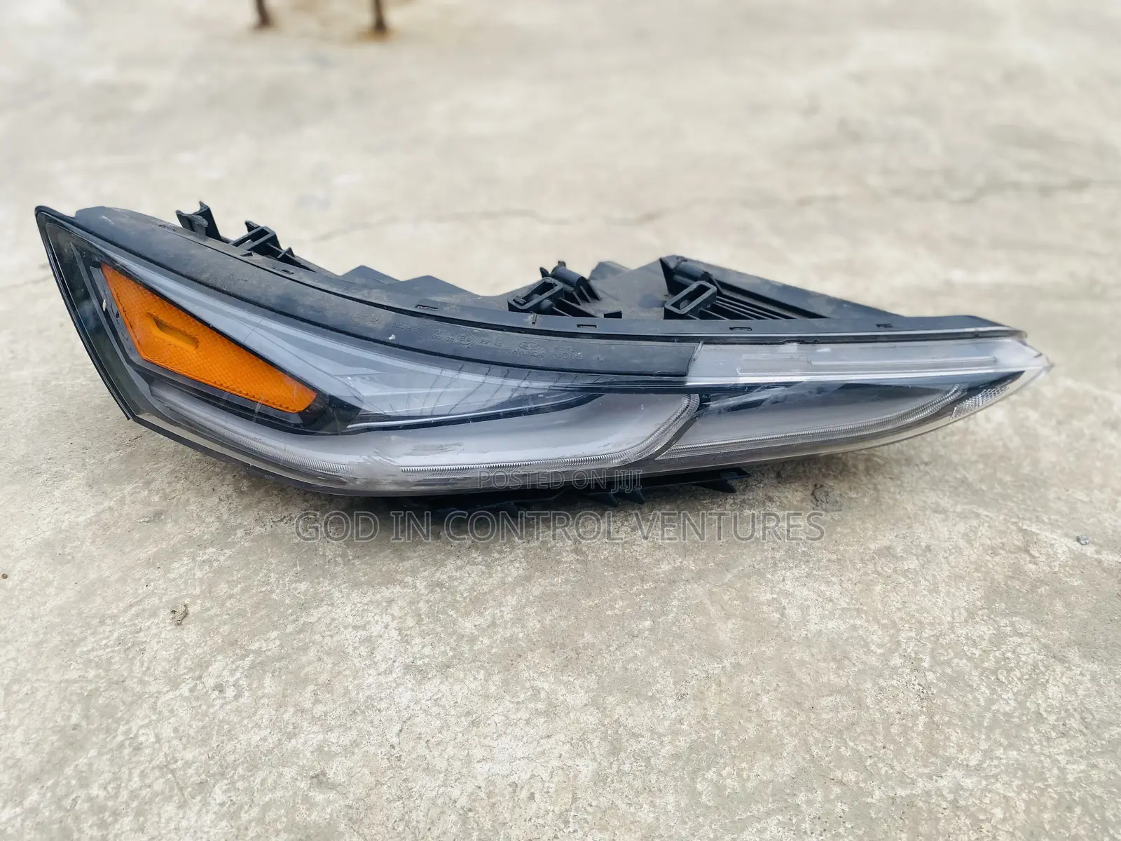 Santa Fe 2022 Top Headlight