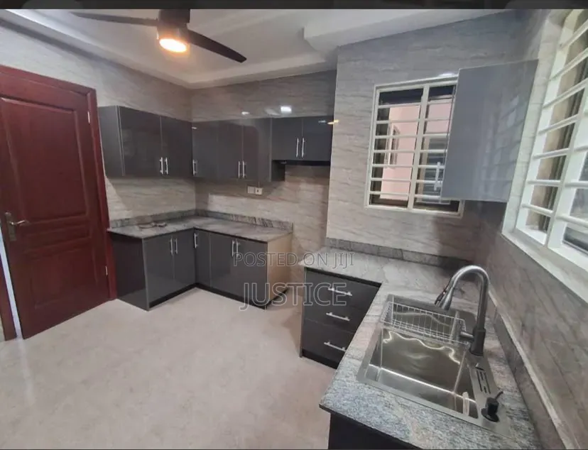 3bdrm House in Adenta Frafraha for rent