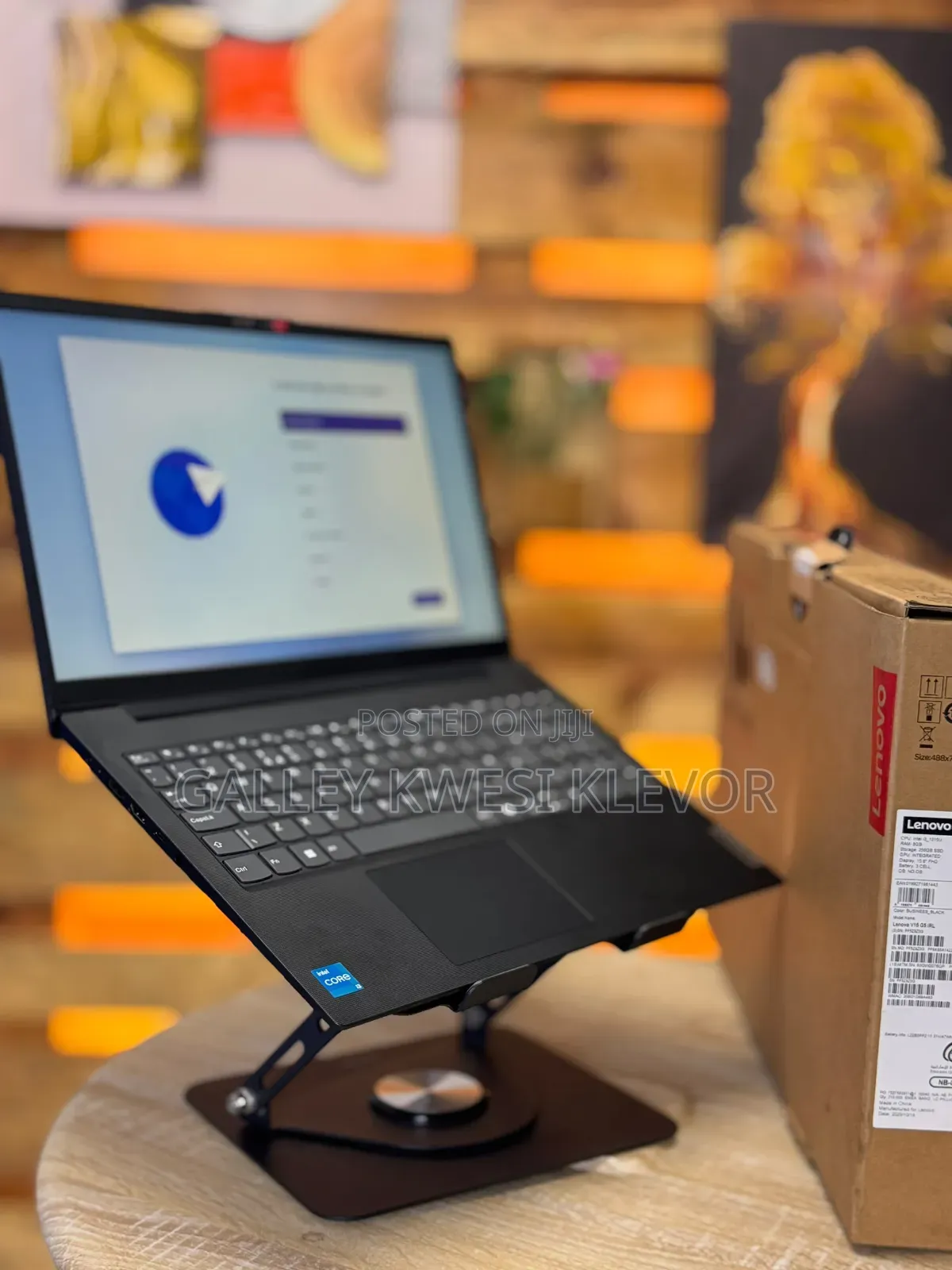 New Laptop Lenovo V15-IIL 8GB Intel Core i3 SSD 256GB