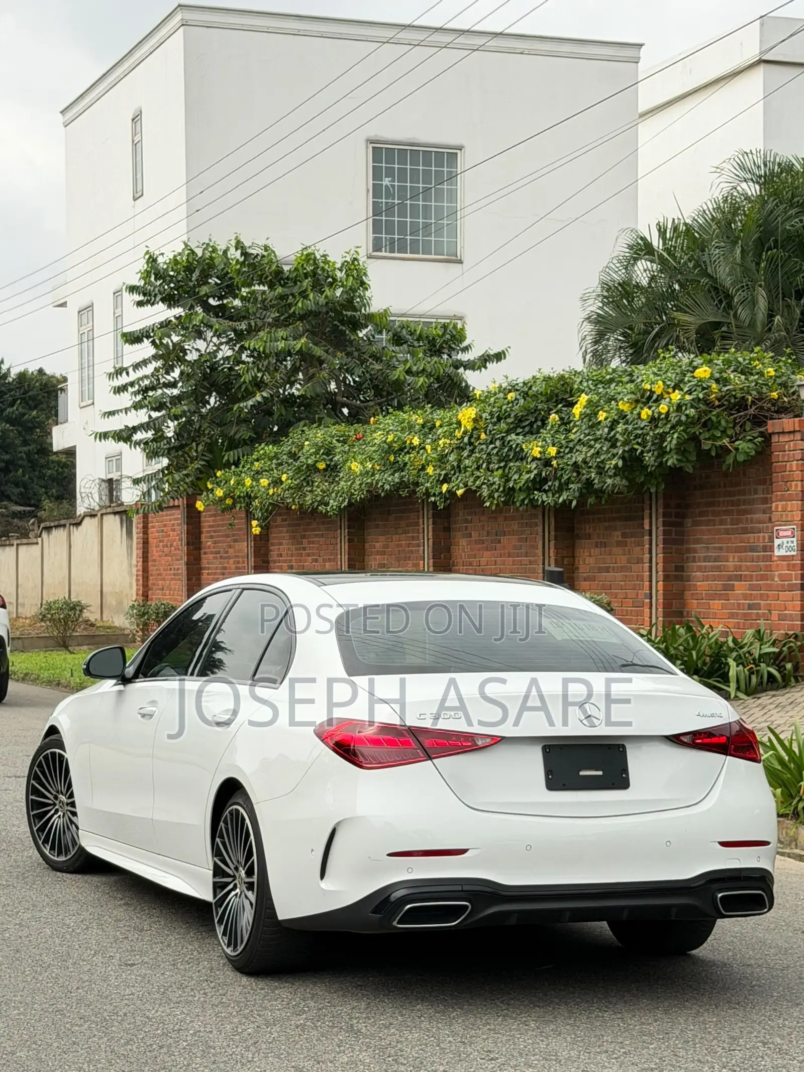 Mercedes-Benz C300 2022 White