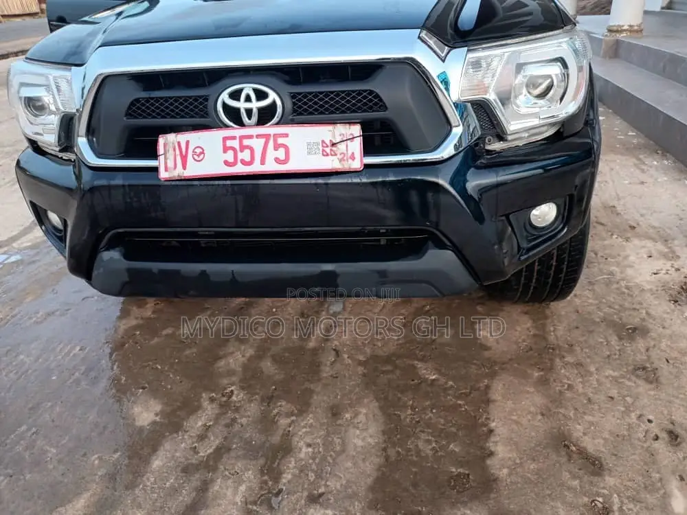 Toyota Tacoma 4dr Double Cab 2016 Black