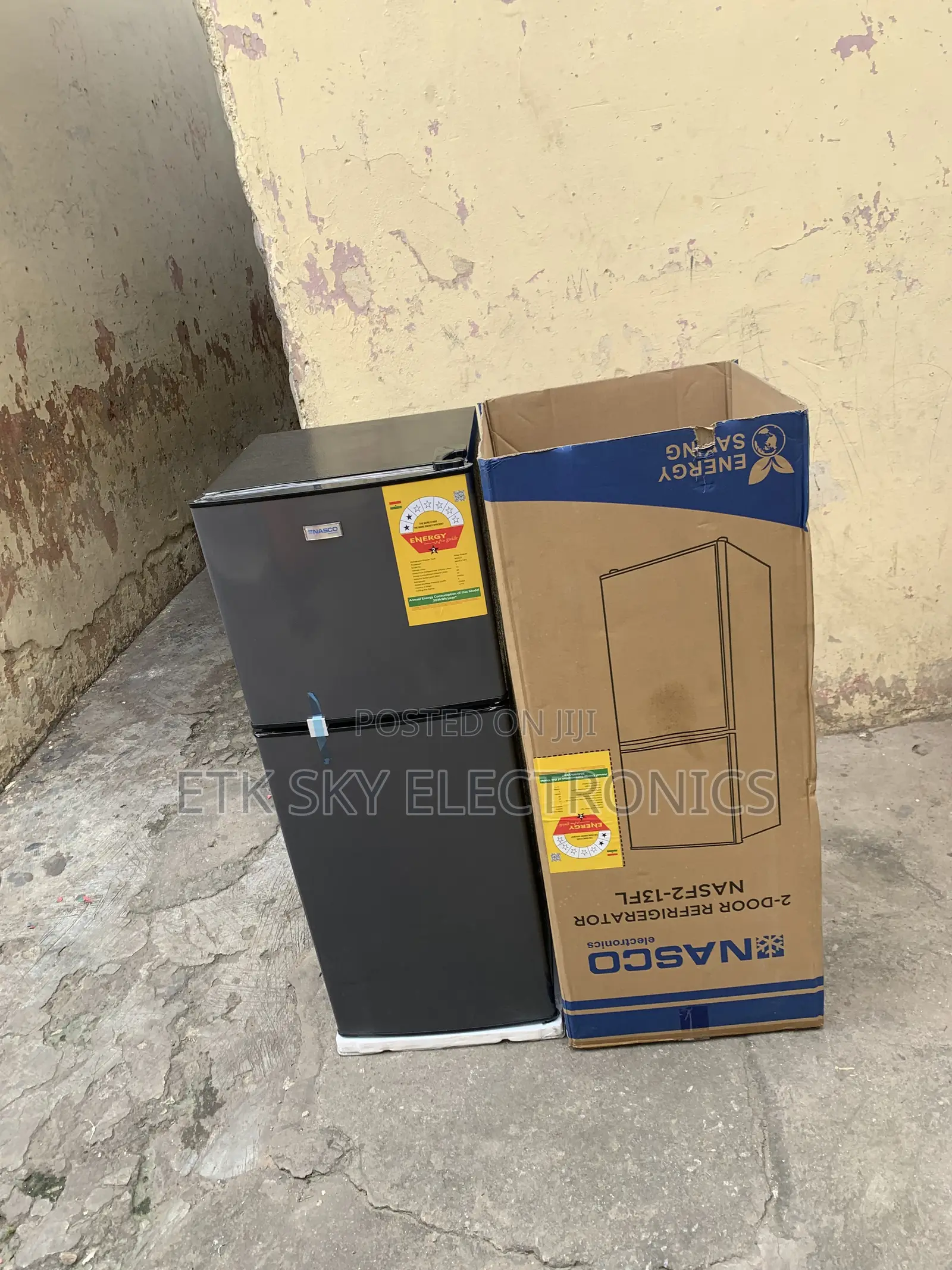 Strongly Made Nasco NasF2-13FL Double Door Fridge For