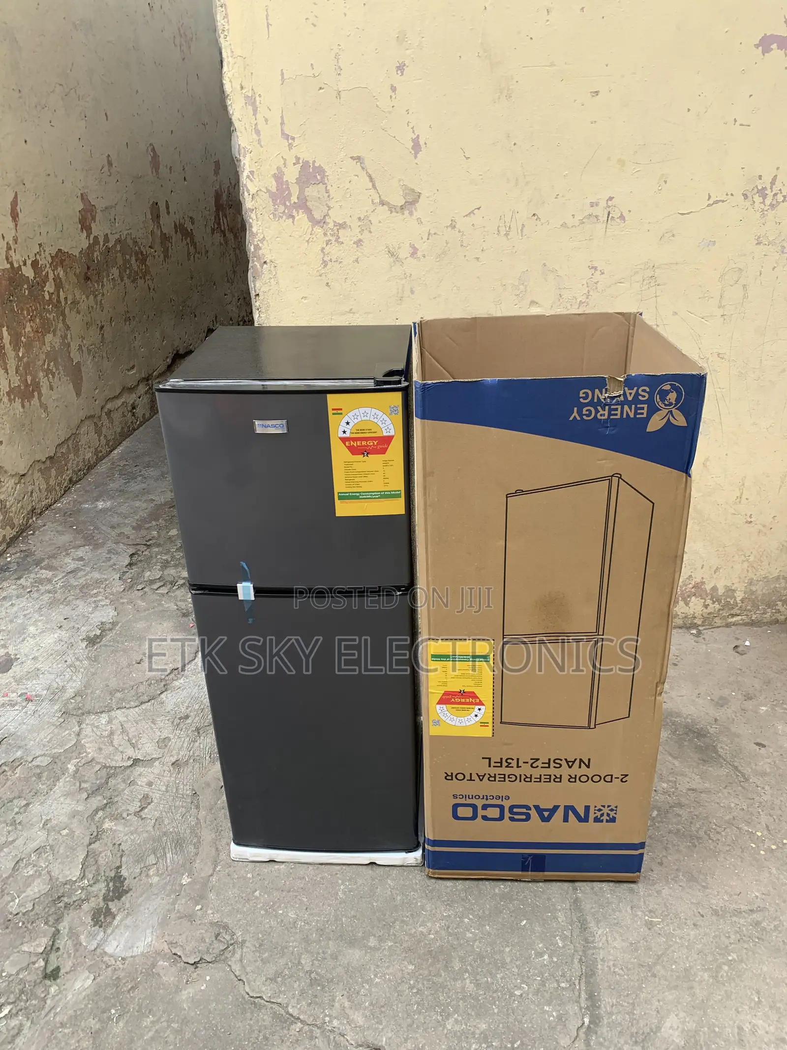 Strongly Made Nasco NasF2-13FL Double Door Fridge For