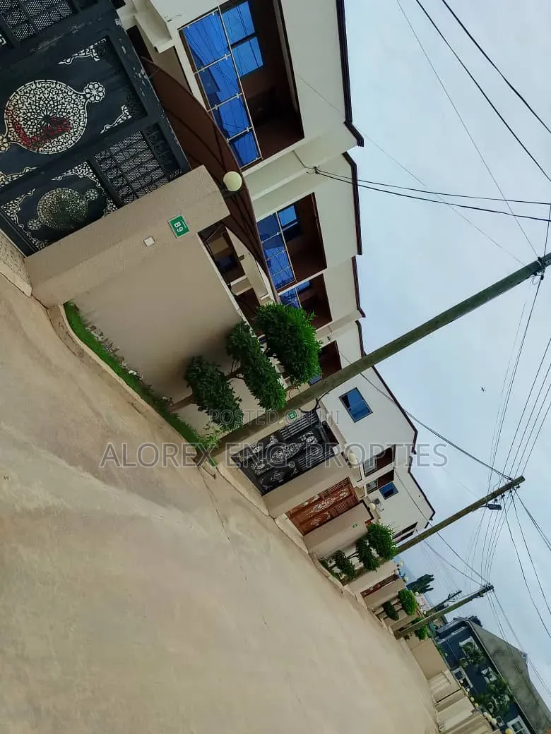 3bdrm House in Oyarifa, Ghana Flag for rent