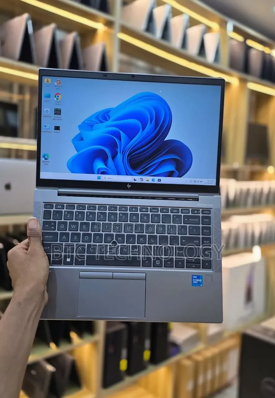 Laptop HP ZBook Firefly 14 G7 16GB Intel Core i5 SSD 512GB