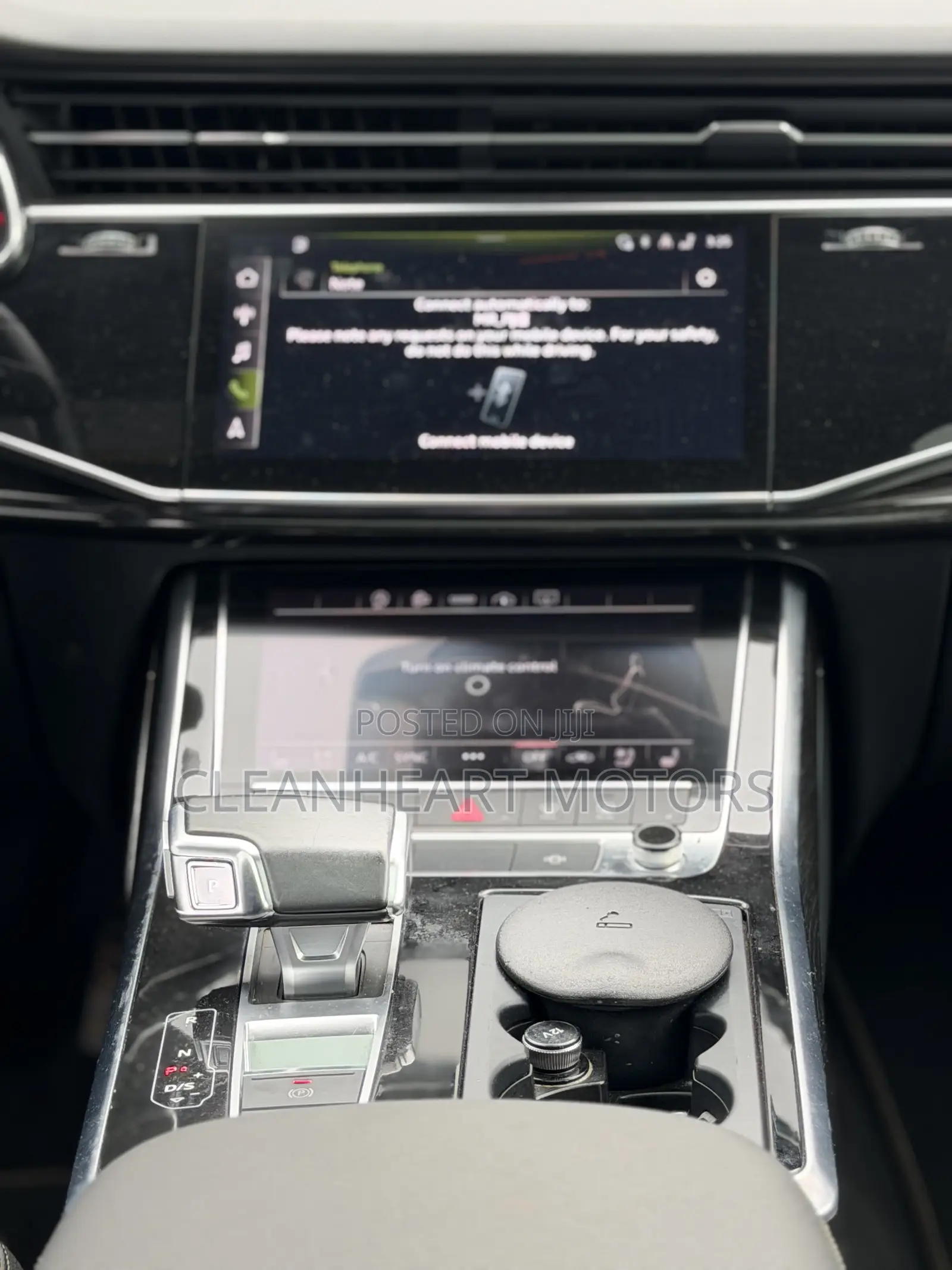 Audi Q8 2021 White