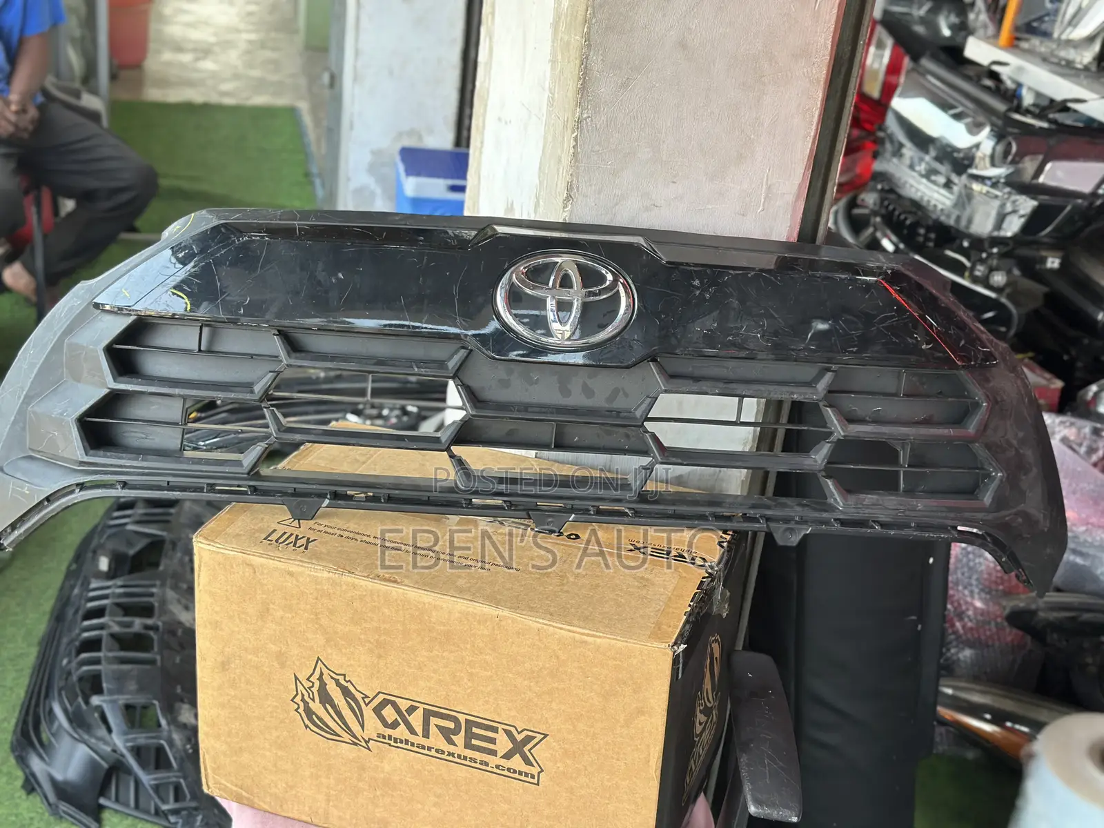 Corolla Cross 2020-2026 Front Grille