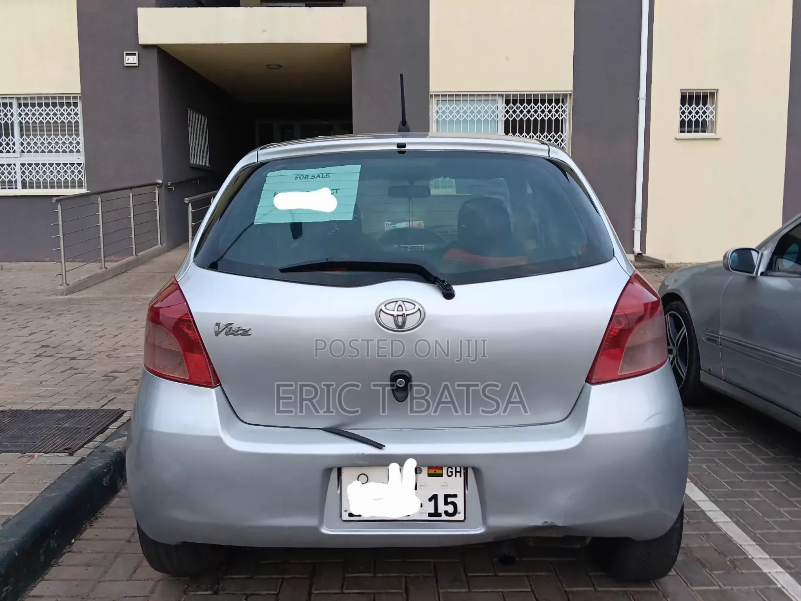 Toyota Vitz 1.3 AWD 5dr 2010 Silver