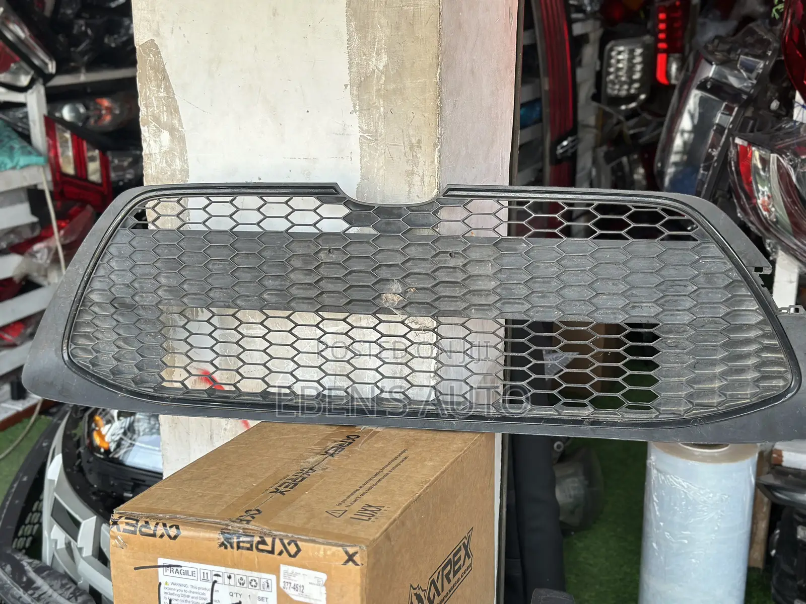 Corolla 2020 LE Front Grille