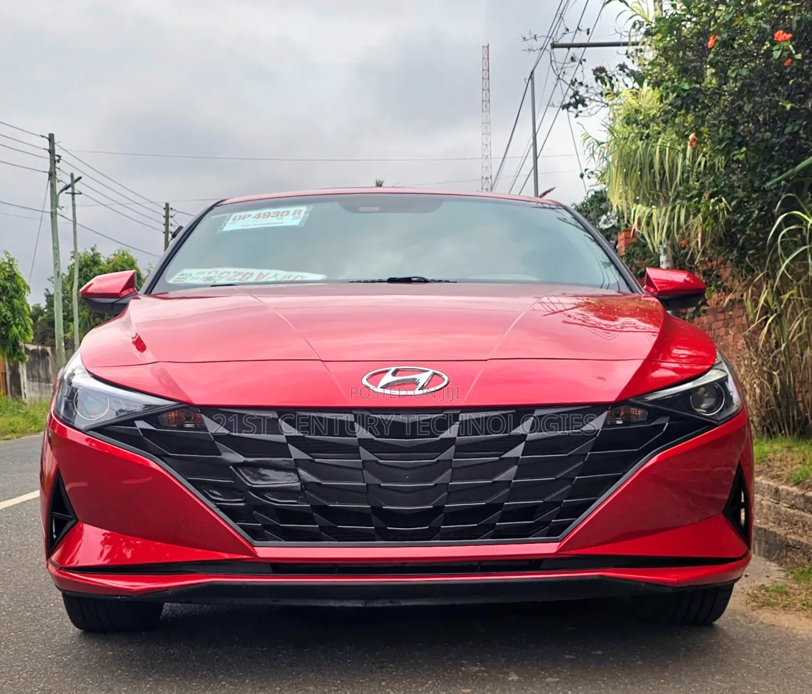 Hyundai Elantra 2022 Red