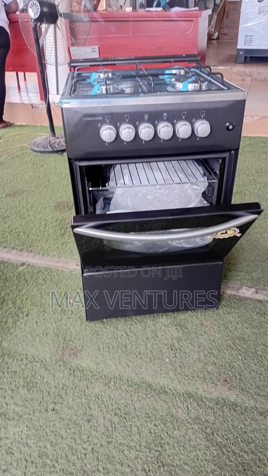 Quality Volcano 4 Burner Gas Cooker 50x50 at Great