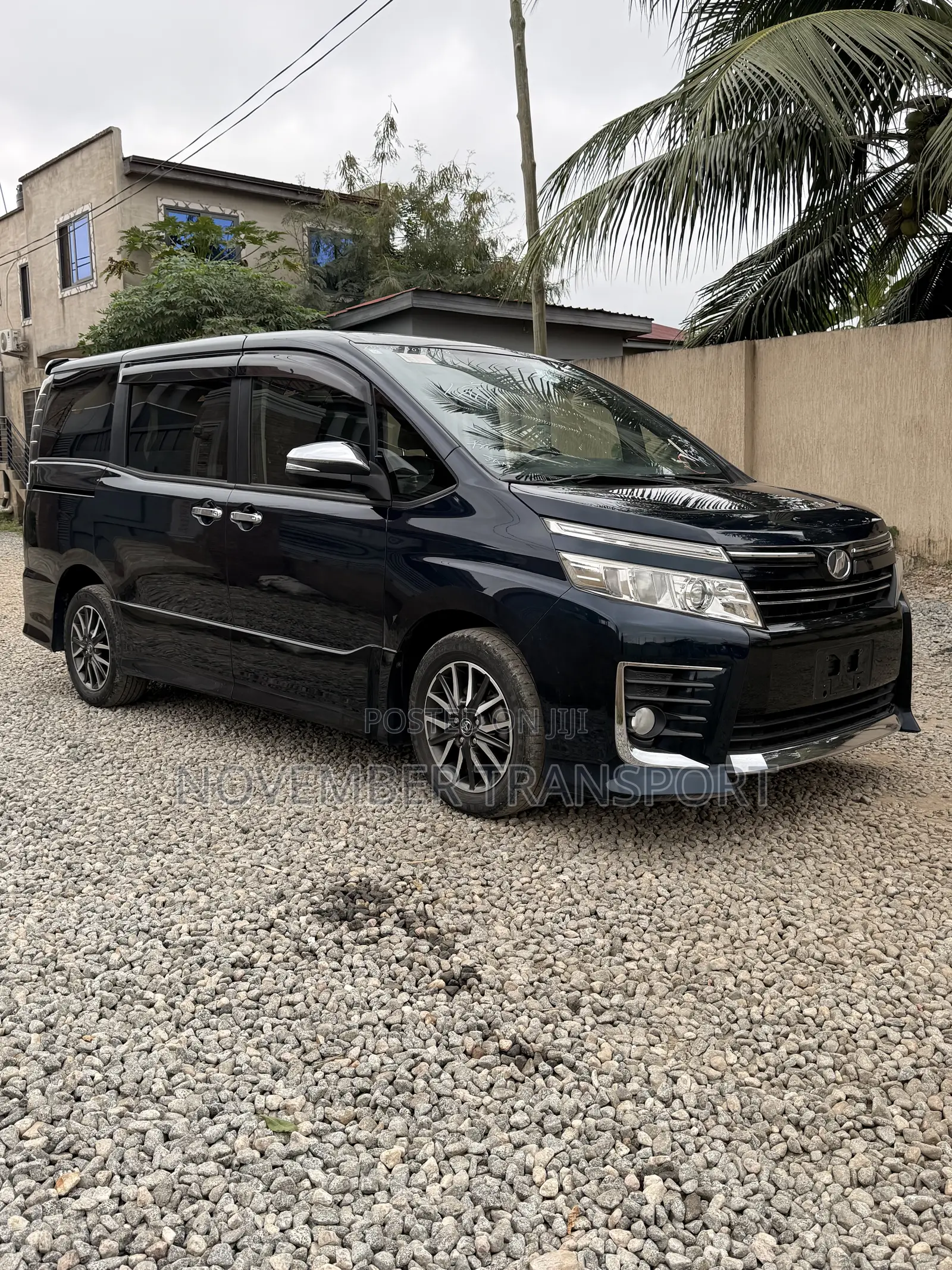Toyota Voxy ZS Kirameki 2WD 8-Seater 2015