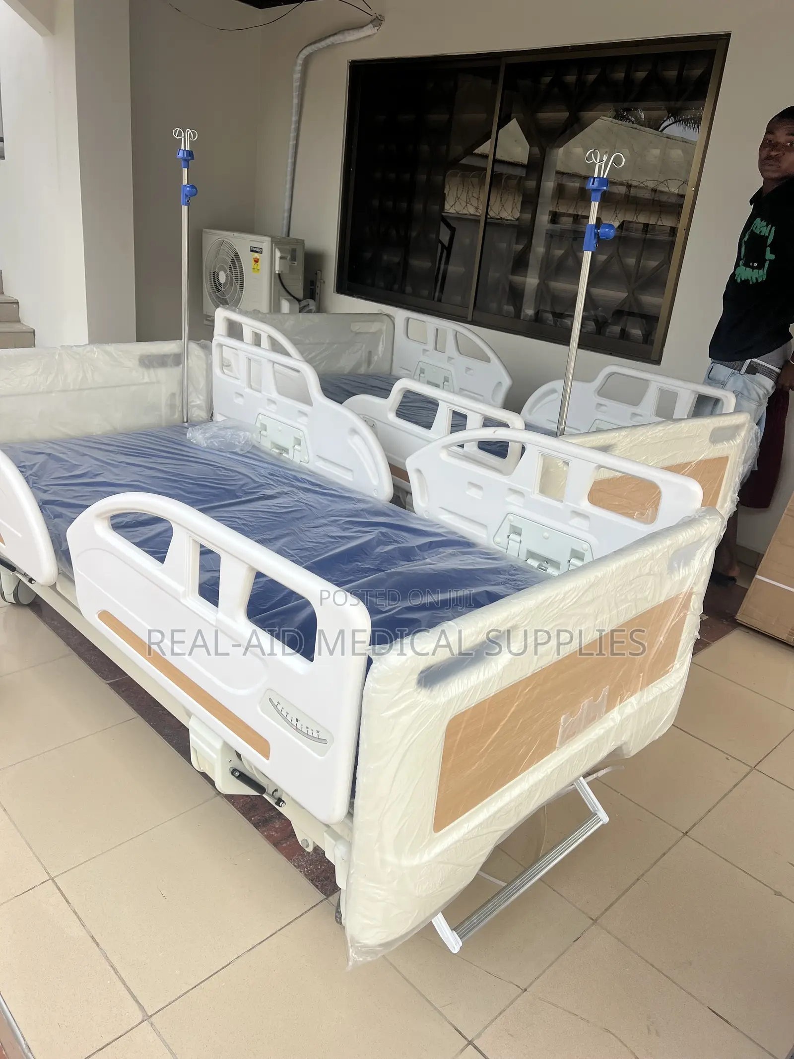 Electronic Hospital Bed
