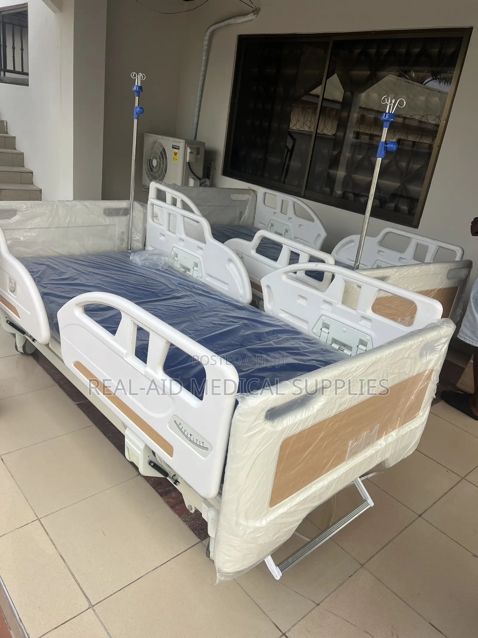 Electronic Hospital Bed