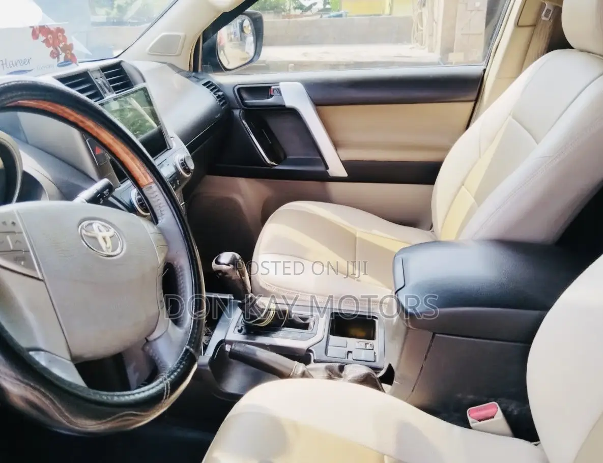 Toyota Land Cruiser Prado 2.7 i 2011 Black