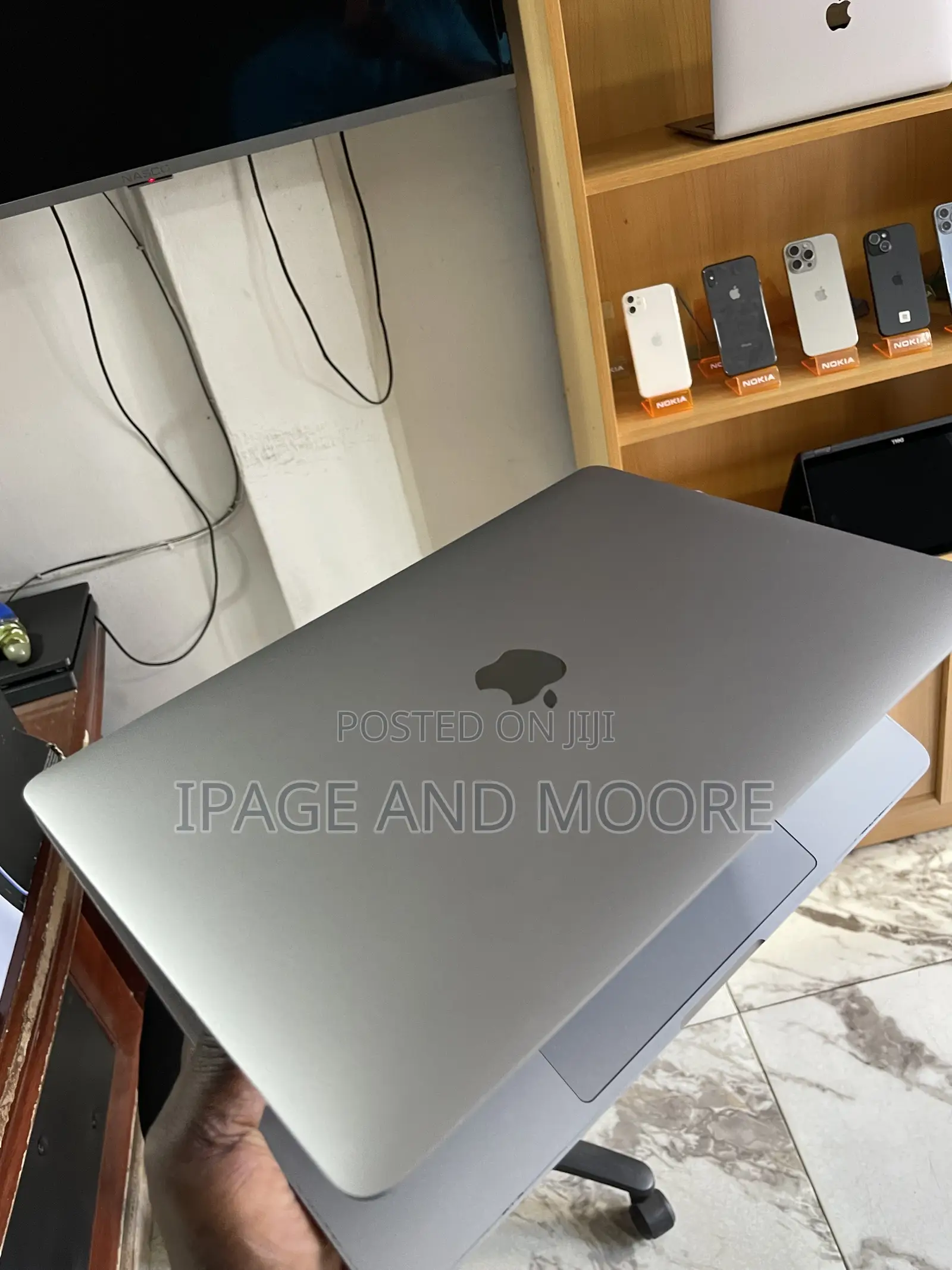 Laptop Apple MacBook Pro 2020 8GB Intel Core i5 SSD 256GB