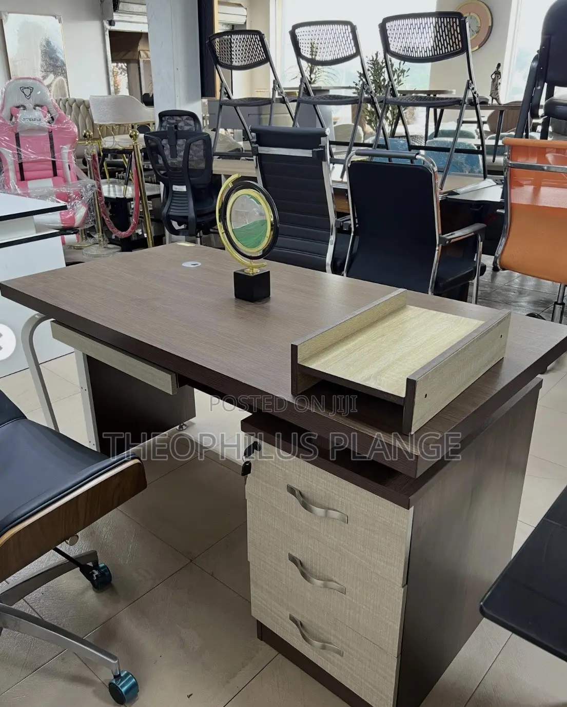 Modern Office Desk With Drawer