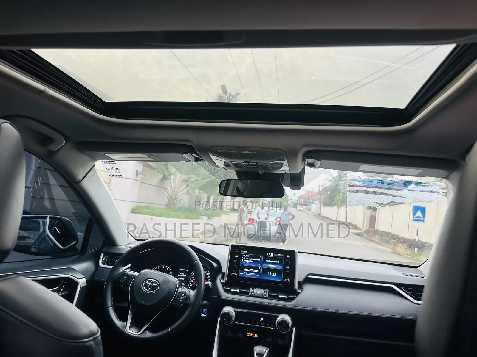 Toyota RAV4 XLE AWD 2020 Silver