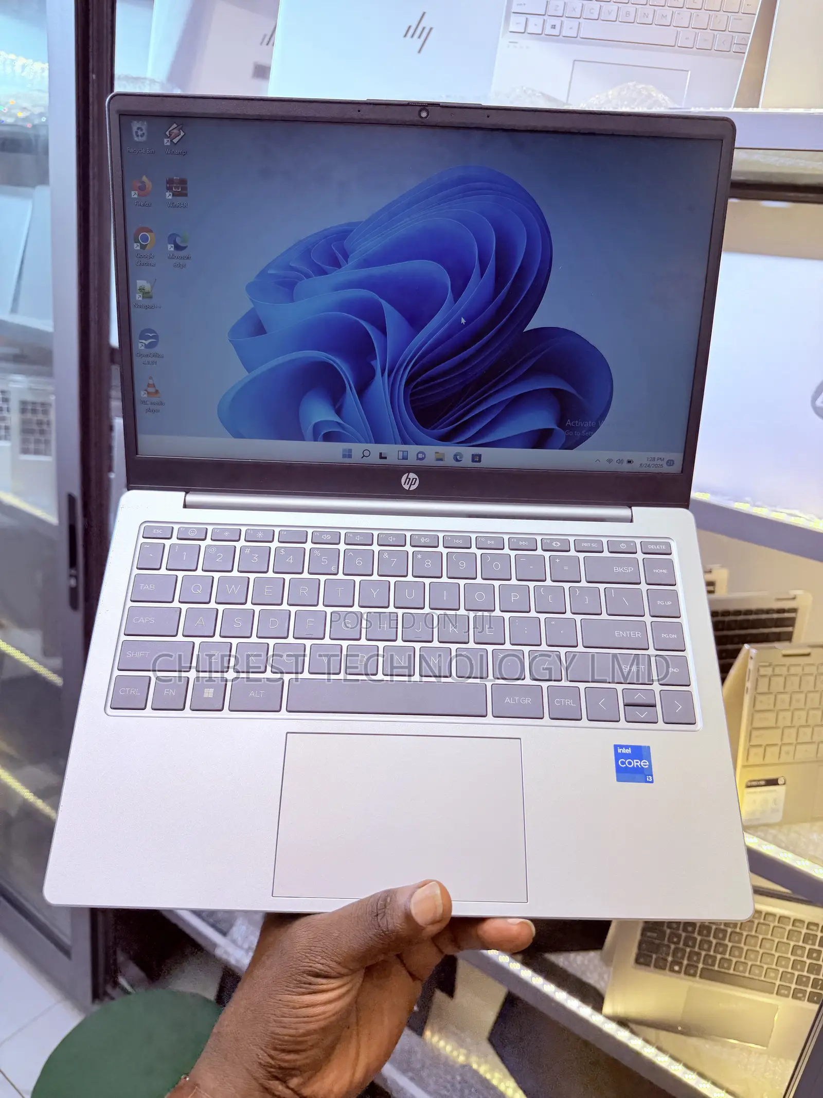Laptop HP 14-dq1088wm 8GB Intel Core i3 SSD 256GB