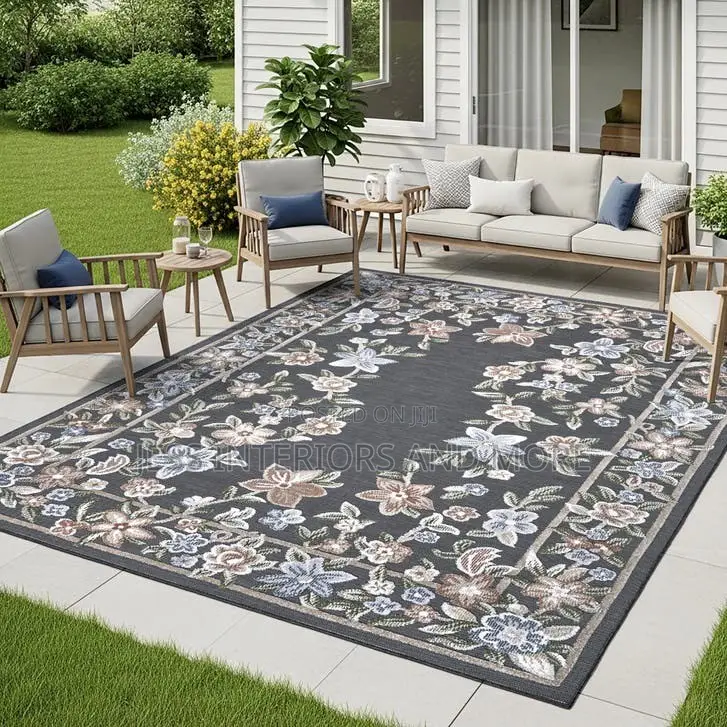 Outdoor Area Rug, 7'10" X 10'
