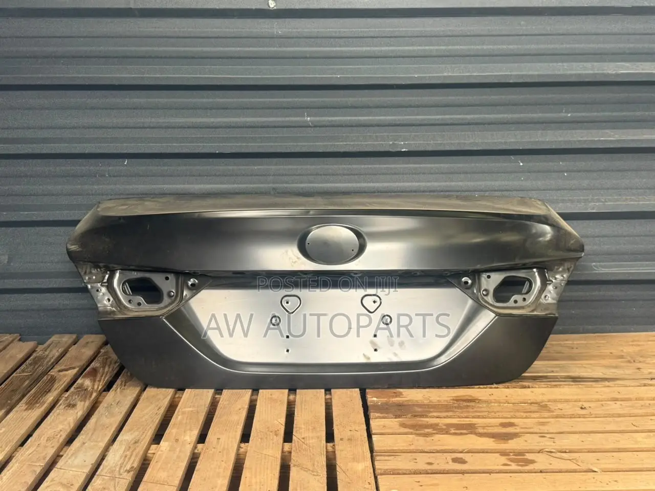 Toyota Camry 2018-2023 Boot