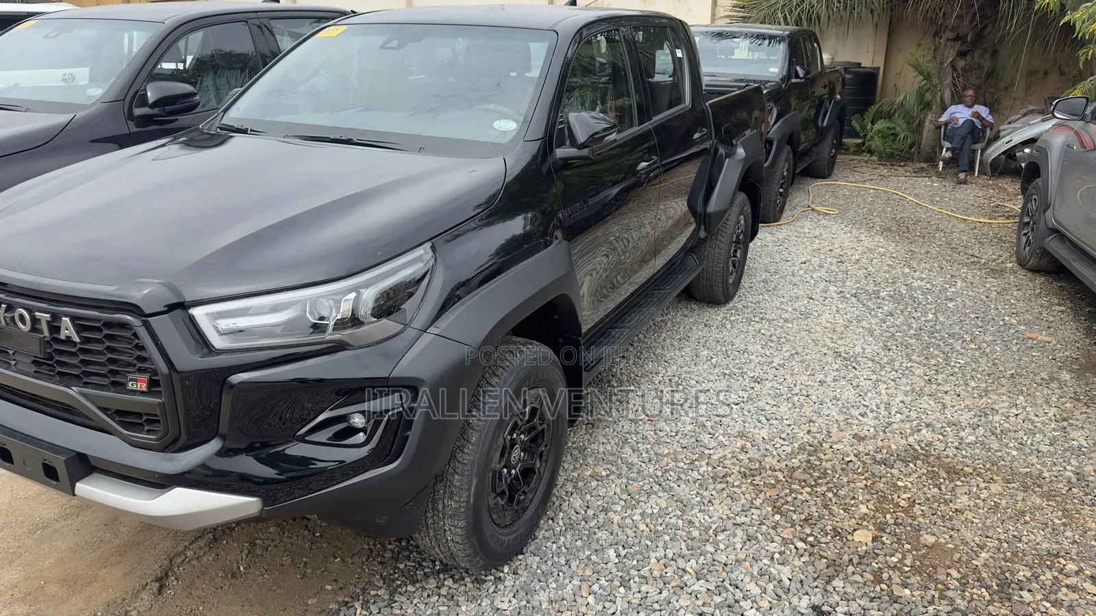 New Toyota Hilux 2025 Black