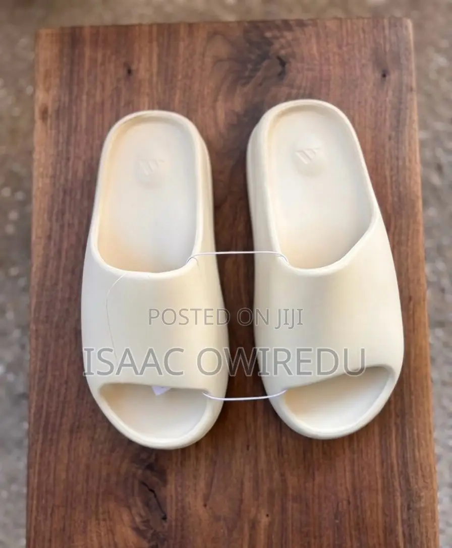 Adidas Yeezy Slides