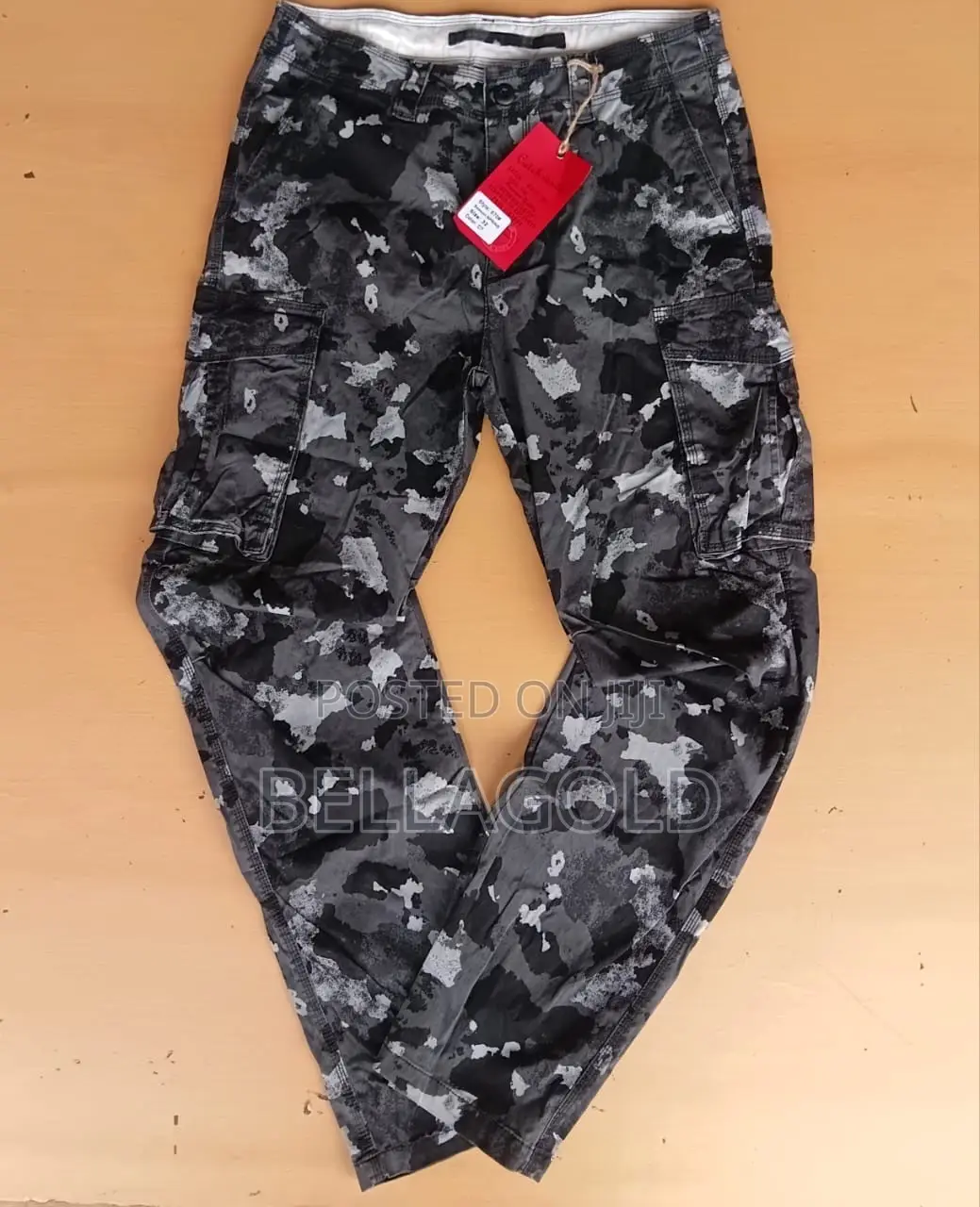 Camo Cargo Pants / Camo Cargo Trousers