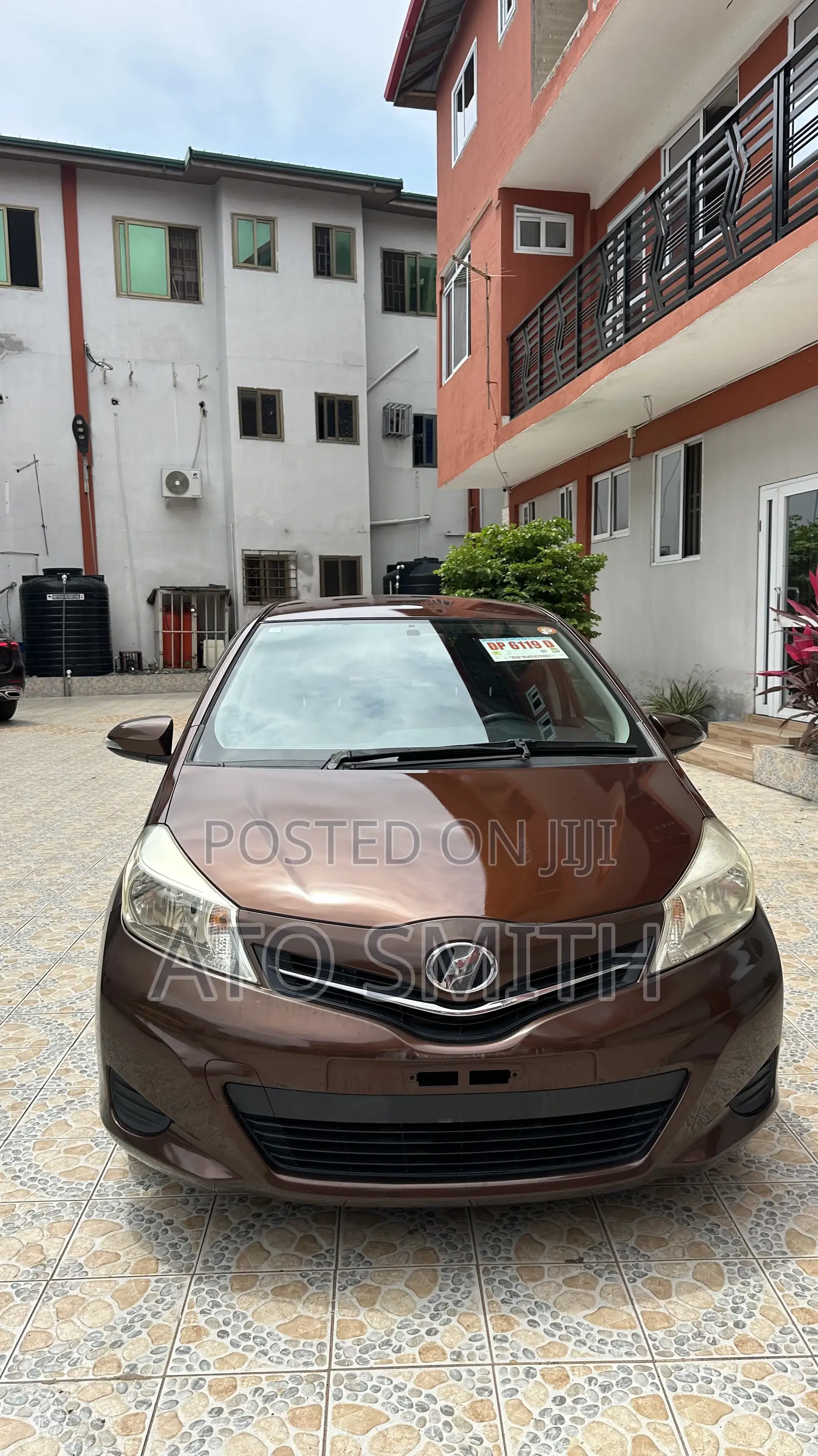 Toyota Vitz 2011 Brown
