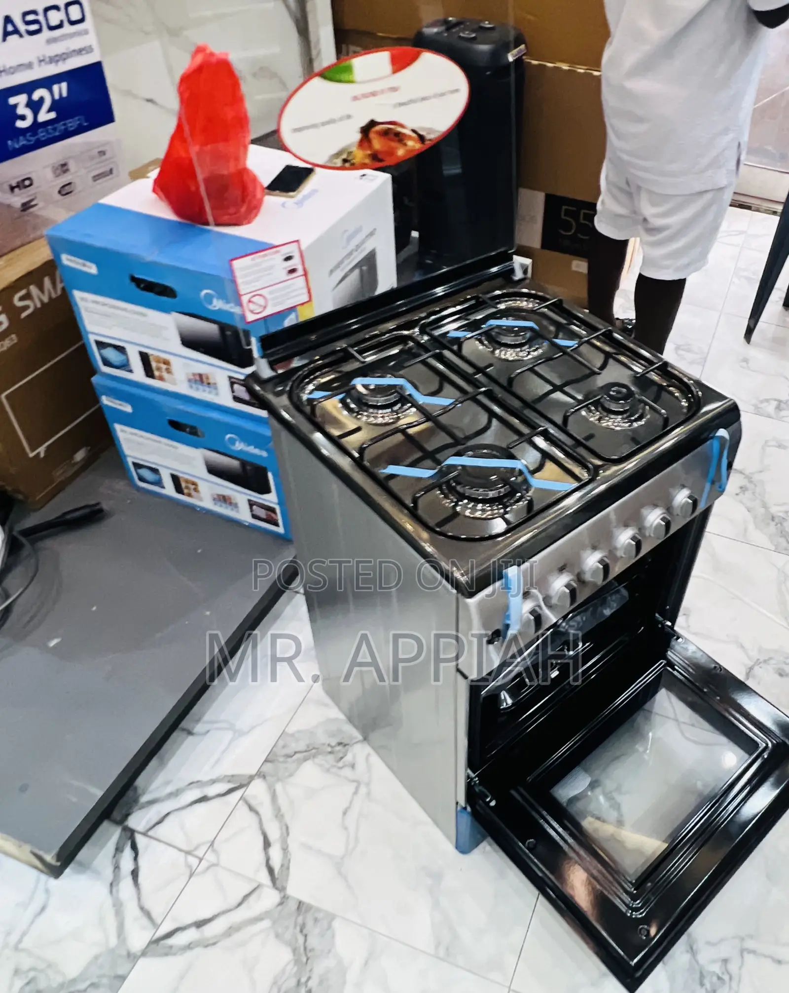 Get Premium Ferre 60x60cm 4 Gas Burner(Glass Lid)Gray..